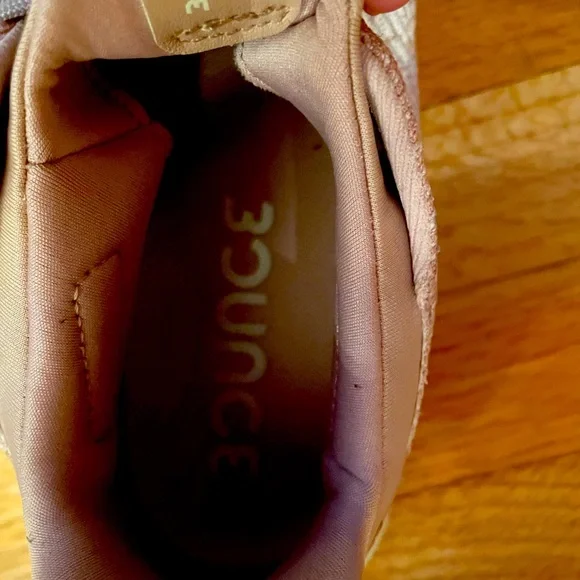 Adidas - Picture 7 of 9